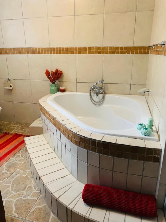 Bed and Breakfast Bokamoso Views Rustenburg Esterno foto