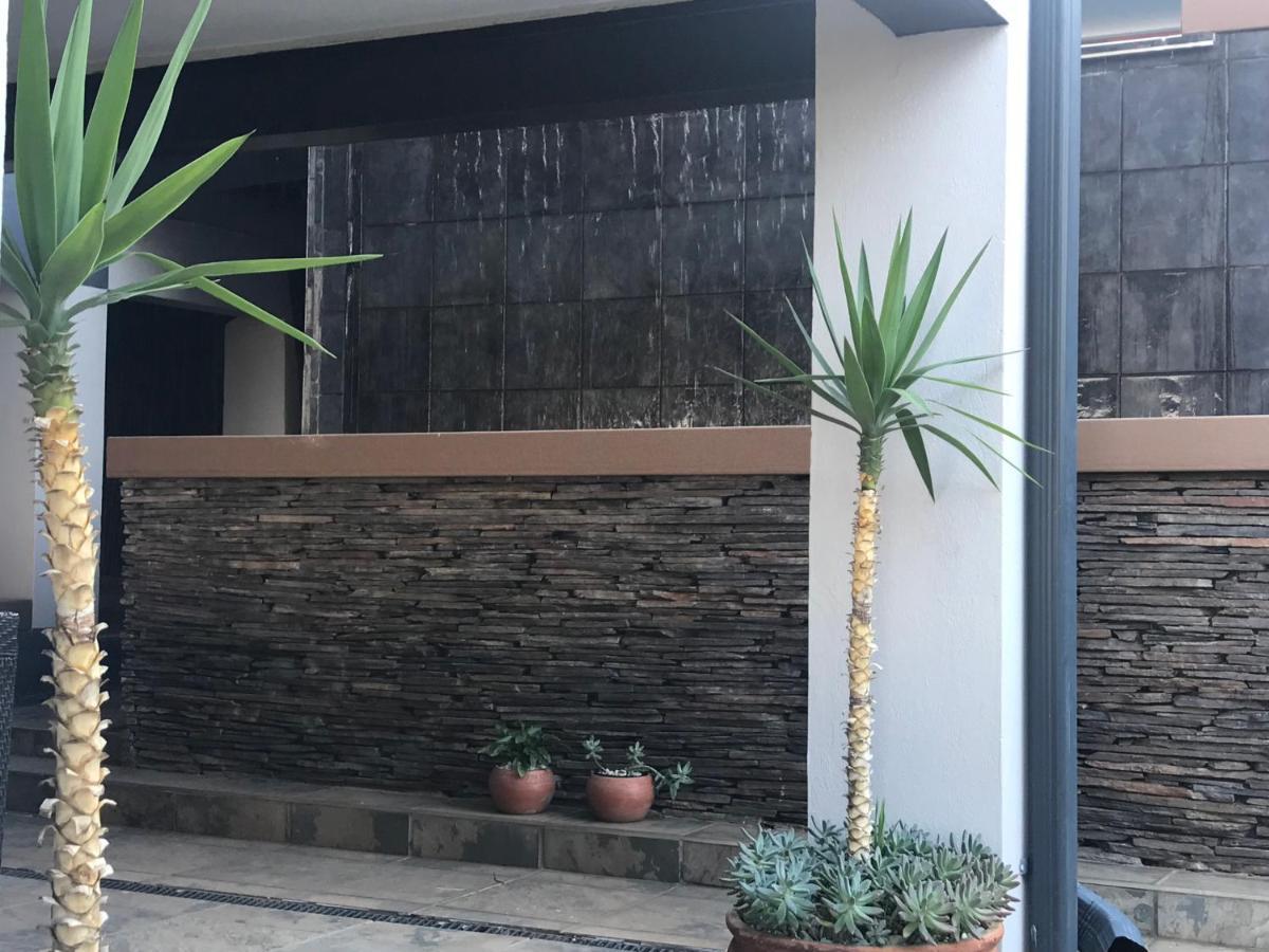 Bed and Breakfast Bokamoso Views Rustenburg Esterno foto